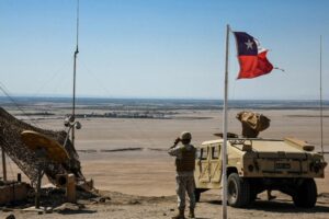 Gobierno descarta movimientos militares anómalos tras anuncio fronterizo de Perú