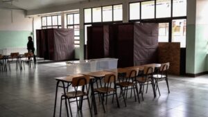 Habilitación de locales de votación en Punta Arenas enfrenta retrasos