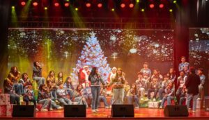 Coro de Voces Blancas deslumbró con emotiva gala navideña a teatro lleno