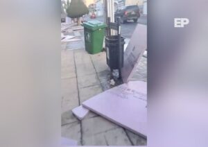 Vecino denuncia abandono de materiales de construcción en calle Waldo Seguel