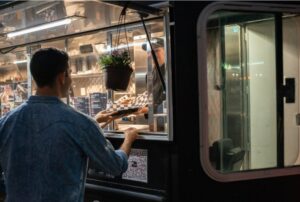 Hay casi 2 millones de microemprendedores y la mitad gana $400 mil o menos