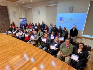 Dirigentes sociales de Magallanes se certifican en liderazgo y proponen crear diplomado regional