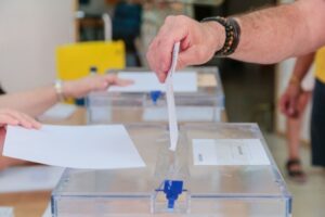 Ocho de cada diez chilenos no se sienten escuchados por la clase política