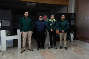 INACh y SAG refuerzan vigilancia contra la gripe aviar en la Antártica