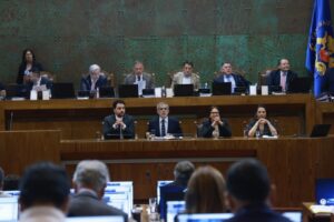 Aprueban Ley de Seguridad Municipal con test de drogas obligatorios para alcaldes y concejales