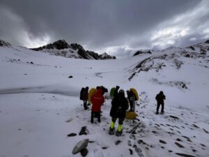 Exitoso rescate de tres turistas extraviados en el Circuito Dientes de Navarino
