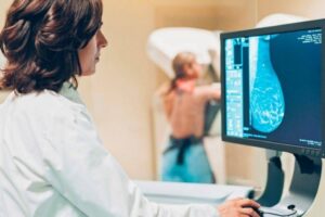 Campaña de mamografías en Punta Arenas aumenta exámenes en casi un 40% y detecta 15 casos alterados