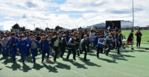 En 2027 iniciará implementación gradual de 1 hora de actividad física en colegios