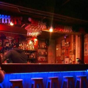 Punta Arenas mantiene 22 patentes de cabaret vigentes bajo estricta regulación municipal