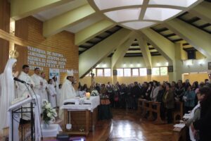 La Iglesia en Magallanes celebra la Inmaculada Concepción con la coronación de Nuestra Señora de Fátima