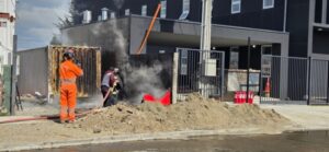 Incendio afectó contenedor en obras del Cesfam 18 de Septiembre