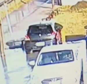 Detienen a sujeto con amplio prontuario por robo en vehículo, pero queda en libertad en Punta Arenas
