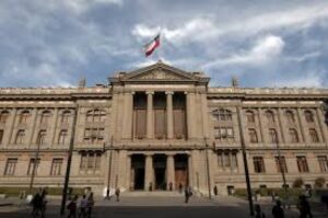 Escándalo en el Poder Judicial: Suprema denuncia a jefes de informática por vender asesorías al extranjero