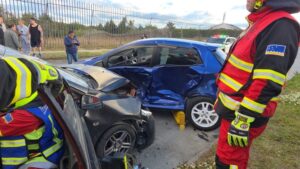 Conductor ebrio protagoniza choque que dejó dos lesionados en Punta Arenas
