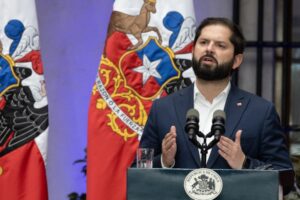 Presidente Boric dice que “los líderes que se muestran serviles a Trump solo se humillan”