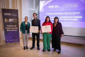 UMAG celebra la titulación de sus dos primeros estudiantes de Cabo de Hornos