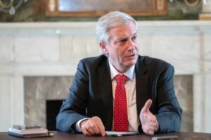 Kast afina lista de subsecretarios en  medio de “preocupación” de partidos