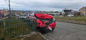 Conductor lesionado tras colisión en avenida Salvador Allende