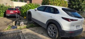 Sujeto protagonizó choque contra vivienda en avenida Bulnes