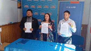 Injuv y Mineduc buscan fortalecer liderzgos juveniles