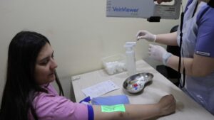 HCM adquiere visualizador de venas infrarrojo para pacientes críticos