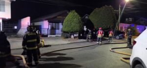 Emergencia en el centro: Incendio en restobar oriental deja dos personas lesionadas