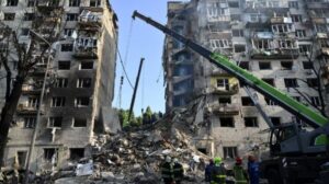 Reino Unido impone su mayor paquete de sanciones contra Rusia