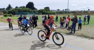 Con gran éxito se realizó la primera carrera en pista en el velódromo Ramón Cañas