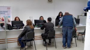 Exitosa jornada extraordinaria del RSH en Punta Arenas: cerca de 70 vecinos actualizaron sus datos