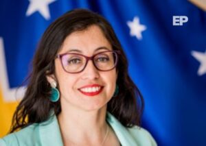 Corte Suprema confirma destitución de Luz Bermúdez por mal uso de licencias médicas
