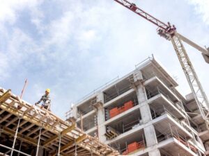 Prorrogan por un año vigencia de permisos de edificación para 50 mil viviendas