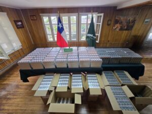 Incautan más de 8.000 cajetillas de cigarrillos tras ingreso por paso no habilitado en Porvenir