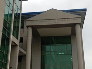 Reincidente es detenido manejando camión sin licencia profesional en Punta Arenas