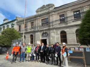 Inspeccionan obras de la nueva Biblioteca y Archivo Regional en Punta Arenas