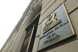 Seis mil funcionarios  públicos trabajaron  mientras permanecían con licencia médica