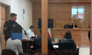 Microtráfico en Punta Arenas: Un adulto a prisión y un adolescente con arraigo