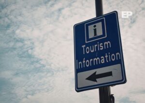 Fedetur advierte impacto del alza de combustibles en el turismo: podría encarecer viajes y afectar la demanda
