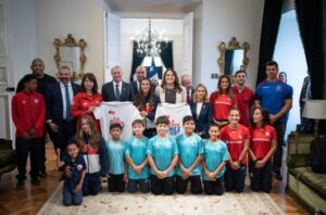 Chile va por los Juegos Olímpicos de la Juventud 2030: Kast oficializa postulación de Santiago