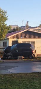 Conductor ebrio chocó contra letrero de carnicería en Porvenir y fue detenido