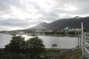 Corte de luz afecta a más de 800 clientes en Puerto Williams
