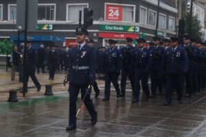 Con desfile terrestre: Cuarta brigada aérea conmemoró el aniversario 96° de la FACh
