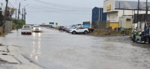 Punta Arenas bajo el agua: Temporal de lluvia y viento causa graves inundaciones y colapso vial