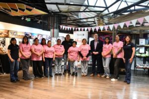 Feria Municipal Mujer Emprendedora se toma el Espacio Urbano