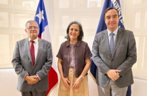 Priorizan ampliación de hospital en Puerto Williams tras cita con Salud