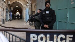 Israel impide misa en el Santo Sepulcro y desata crisis diplomática mundial