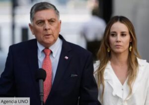 Ministro Claudio Alvarado descarta cambio de gabinete y desmiente división interna en el Gobierno