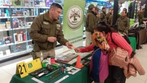 Carabineros exhibe helicópteros y tecnología de frontera en exitosa muestra en Punta Arenas
