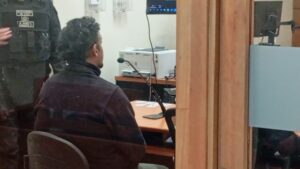 Joven se parapeta tras agredir a sus padres y es formalizado por la justicia