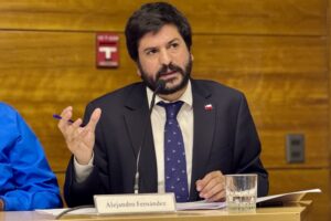 Gobierno inicia rediseño del Injuv: Solo el 10% de su presupuesto llega a los jóvenes