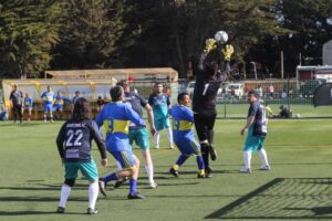 A todo gol se jugó una nueva jornada del campeonato de futbolito senior 2026
